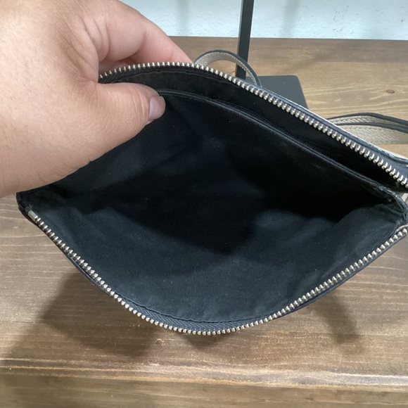 MARC JACOBS Grained Leather Crossbody - Picture 12 of 12